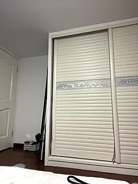 Snapshot of Momo-9988 chatting on December 19, 2025, 4:42 pm Momo-9988 online show from December 19, 2025, 4:42 pm