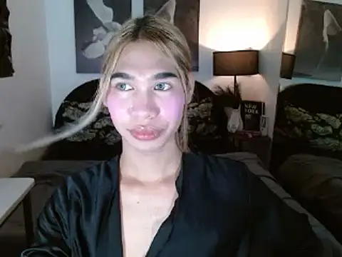 Snapshot of julietdelaveigne chatting on October 18, 2025, 4:09 pm julietdelaveigne online show from October 18, 2025, 4:09 pm