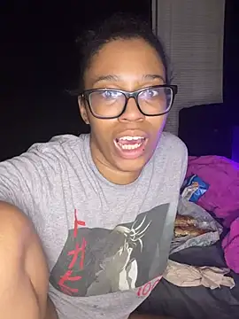 YeahhhitsBreezy online show from March 5, 2026, 1:02 am