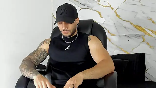 Miike Stone1 online show from October 14, 2025, 1:01 pm