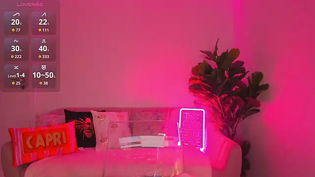 TiaBelle online show from October 15, 2025, 5:21 pm