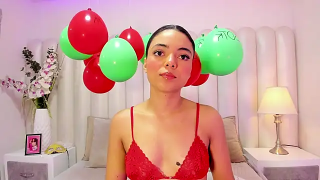 AriaBelles online show from November 13, 2025, 10:19 am