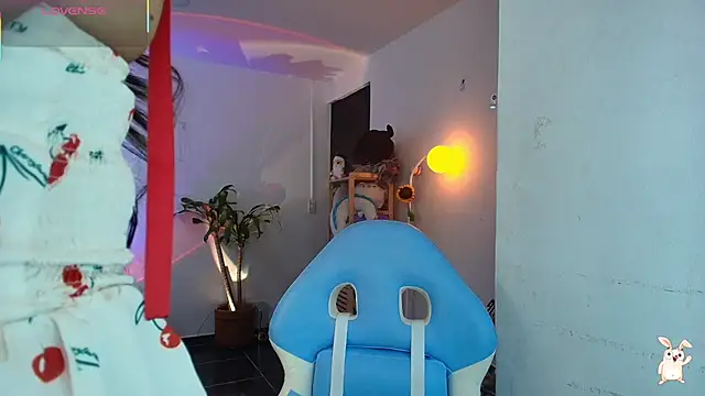 Snapshot of Hinata_21_ chatting on February 25, 2026, 8:52 pm Hinata 21 online show from February 25, 2026, 8:52 pm