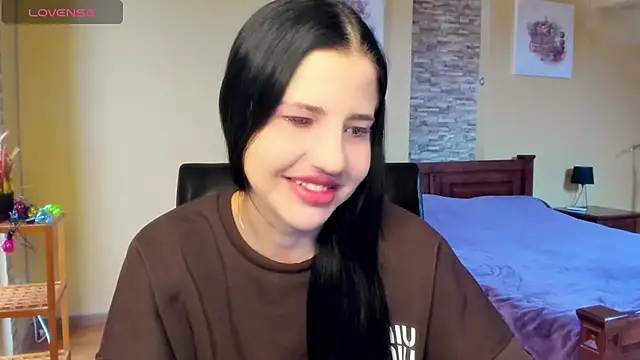 Malibu J online show from November 23, 2025, 12:15 pm