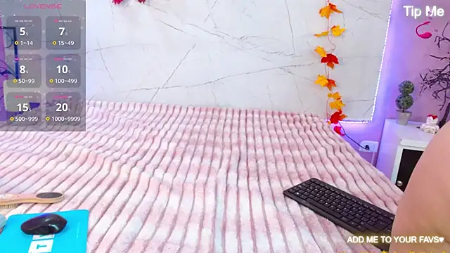 GABRIELLFOSTER online show from November 22, 2025, 12:26 pm