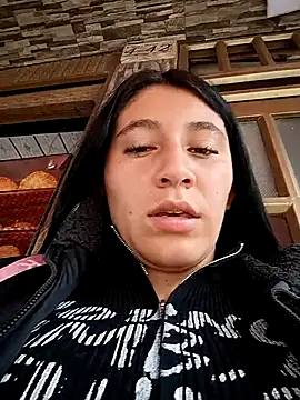 Snapshot of __Antonella chatting on October 10, 2025, 3:24 pm Antonella online show from October 10, 2025, 3:24 pm