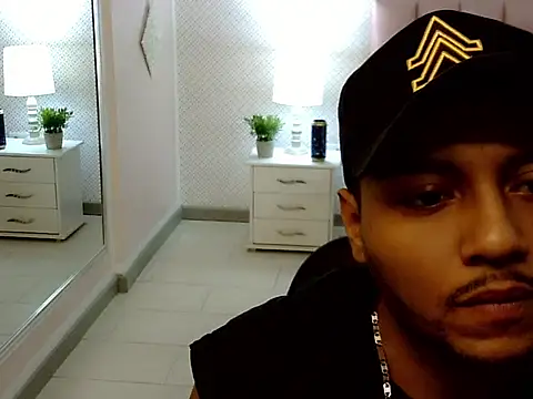 Snapshot of Max_Rivers chatting on October 5, 2025, 7:48 pm Max Rivers online show from October 5, 2025, 7:48 pm