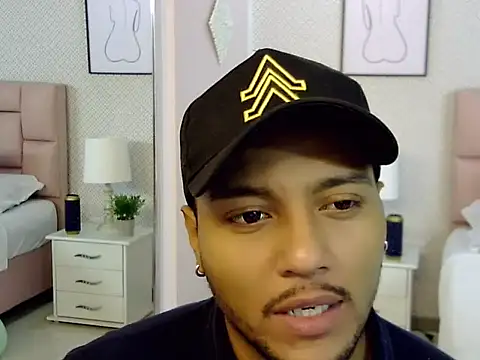 Snapshot of Max_Rivers chatting on October 9, 2025, 7:14 pm Max Rivers online show from October 9, 2025, 7:14 pm