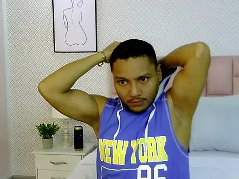 Snapshot of Max_Rivers chatting on October 1, 2025, 12:42 pm Max Rivers online show from October 1, 2025, 12:42 pm