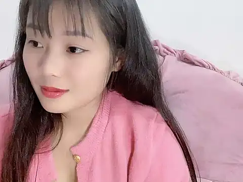 Lie liee online show from November 18, 2025, 1:14 pm