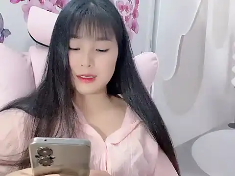 Snapshot of Lie_liee chatting on July 16, 2026, 2:47 pm Lie liee online show from July 16, 2026, 2:47 pm