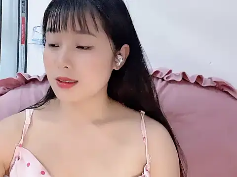 Snapshot of Lie_liee chatting on June 26, 2026, 2:12 pm Lie liee online show from June 26, 2026, 2:12 pm