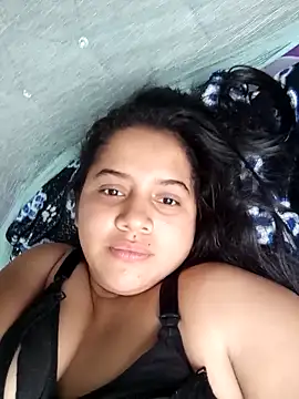 Snapshot of estrella12so chatting on October 10, 2025, 7:58 pm estrella12so online show from October 10, 2025, 7:58 pm