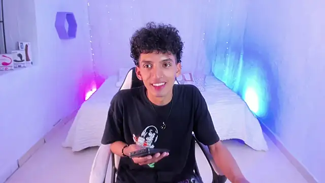 josesweet  online show from November 26, 2025, 9:59 pm