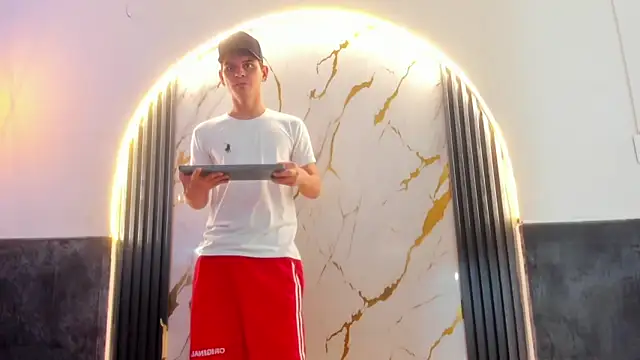 liam coleman25 online show from February 1, 2026, 4:11 am