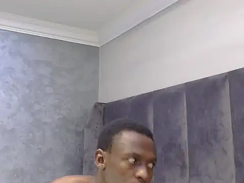 Snapshot of MthondoWeBananaX2 chatting on November 6, 2025, 11:20 pm MthondoWeBananaX2 online show from November 6, 2025, 11:20 pm