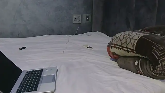 Snapshot of MthondoWeBananaX2 chatting on November 8, 2025, 2:48 am MthondoWeBananaX2 online show from November 8, 2025, 2:48 am