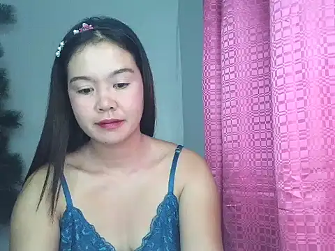 dolly jane34 online show from April 12, 2026, 9:07 pm