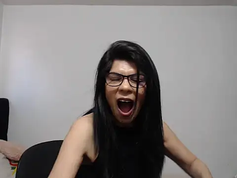 abrilsex23 online show from October 15, 2025, 7:33 pm