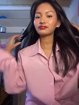 fenixzara online show from October 16, 2025, 6:38 pm