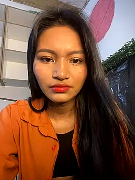 fenixzara online show from October 8, 2025, 6:30 pm