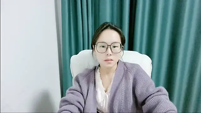 guai00 online show from October 17, 2025, 2:41 pm