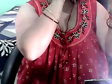 BABITA KUMARII online show from May 27, 2026, 5:31 pm