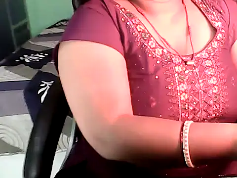 BABITA KUMARII online show from January 17, 2026, 5:05 pm