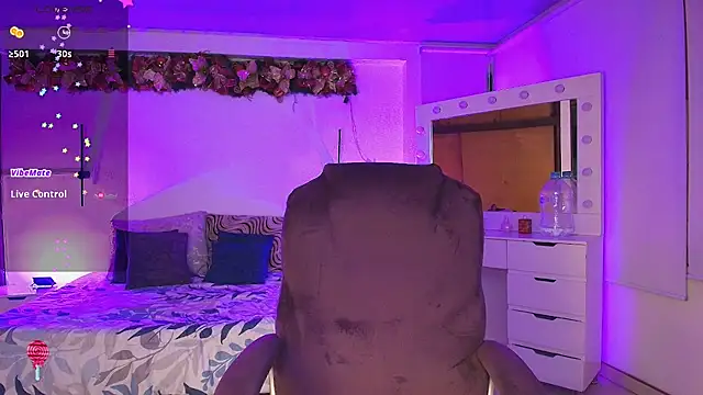 kloe28 online show from January 7, 2026, 3:55 am