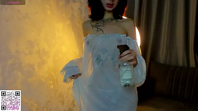 Michelle Murray online show from November 25, 2025, 9:59 pm