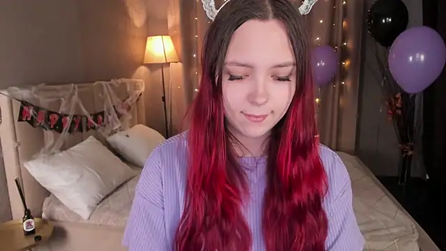 Snapshot of Monica__Queen chatting on October 27, 2025, 5:30 am Monica Queen online show from October 27, 2025, 5:30 am