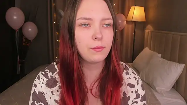 Monica  Queen online show from March 29, 2026, 5:31 am