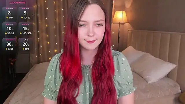 Snapshot of Monica__Queen chatting on October 13, 2025, 5:31 am Monica Queen online show from October 13, 2025, 5:31 am