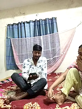 Love Queen11 online show from October 17, 2025, 5:48 pm