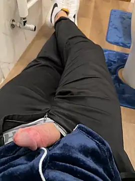 Italianofirenze online show from March 23, 2026, 10:09 pm