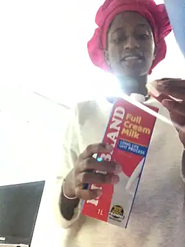 Caramel102004 online show from April 8, 2026, 12:06 pm