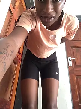 Caramel102004 online show from April 2, 2026, 10:44 am