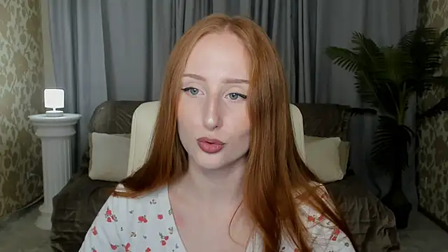 TwilightSerena online show from November 24, 2025, 7:36 pm