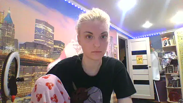 Veyriona online show from June 30, 2026, 5:35 pm