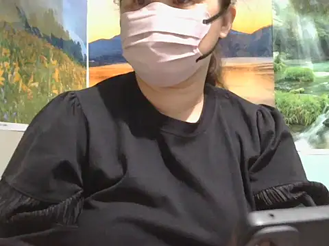 Kimkhaepretty online show from October 13, 2025, 12:40 pm