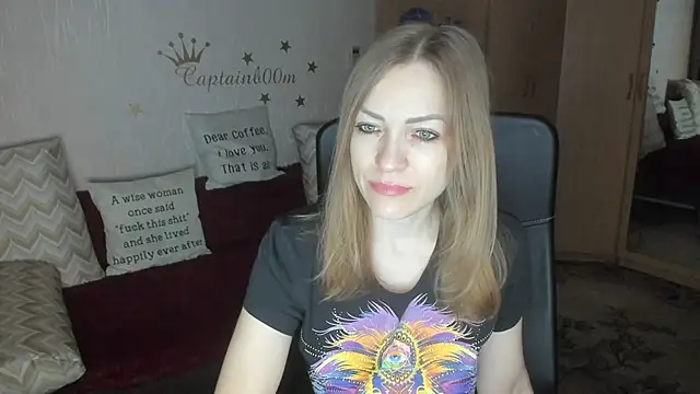 Tiffany Bates online show from December 4, 2025, 3:27 am