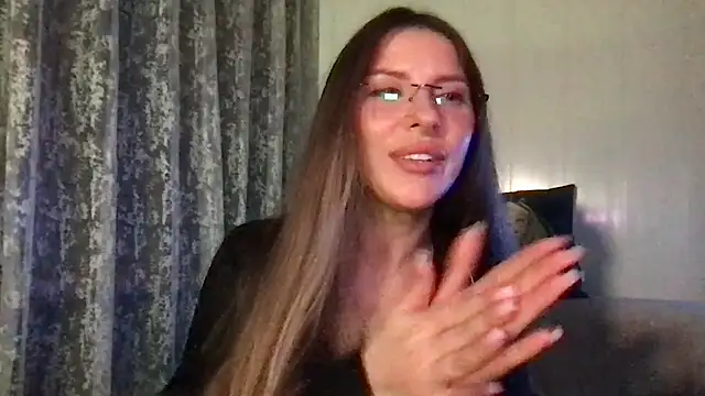 Ceryanna online show from November 18, 2025, 11:26 pm