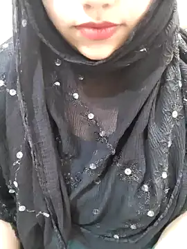 Miss Rose   online show from December 4, 2025, 4:50 pm