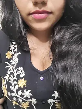 Miss Rose   online show from October 2, 2025, 4:43 pm