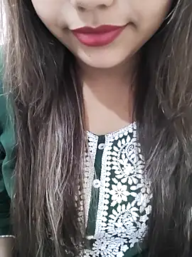 Miss Rose   online show from November 17, 2025, 3:16 pm