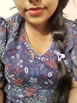 Miss Rose   online show from October 17, 2025, 4:53 pm