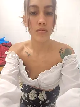 Lilo-skinny online show from November 9, 2025, 7:01 am