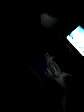 TricolorSuit2822 online show from March 25, 2026, 9:41 am