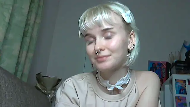 Paradoxy  online show from December 15, 2025, 8:14 pm