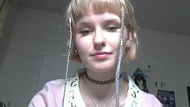 Paradoxy  online show from May 17, 2026, 8:09 pm